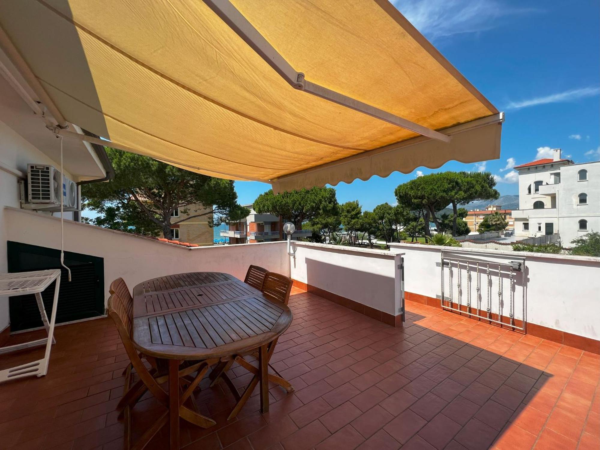 Апартаменты Il Mare In Giardino Скаури Экстерьер фото