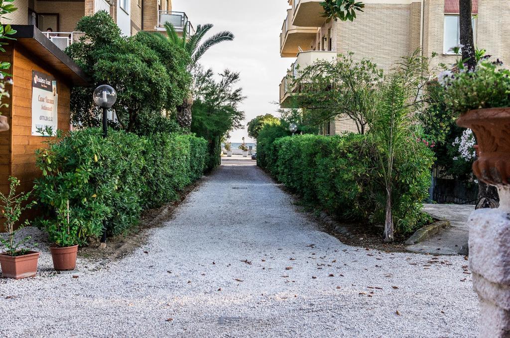 Апартаменты Il Mare In Giardino Скаури Экстерьер фото